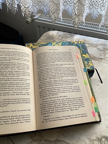 Beden Sümeyye Demirkan Mürekkebe Boyanan Sardunya Ciltli