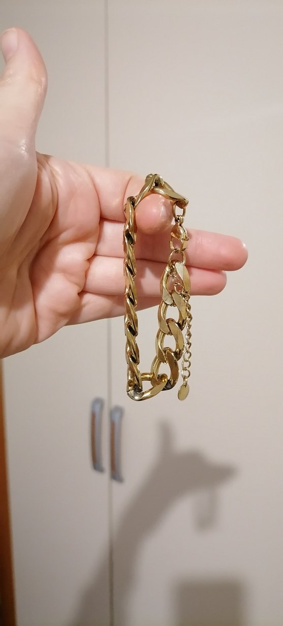 Zincir Detaylı Altın Renk Kadın Bileklik - Görsel 3