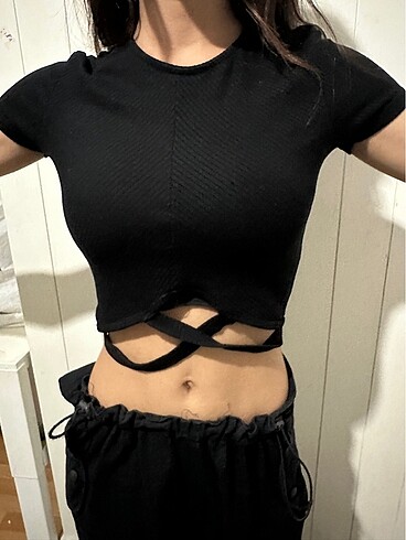 Crop tişört