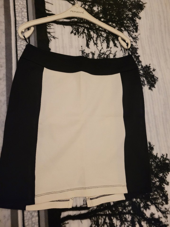 Beyaz Siyah Mini Etek - Görsel 3