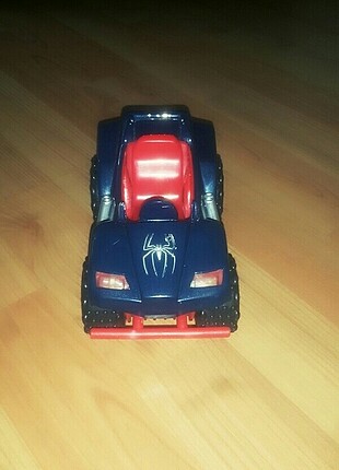 Spiderman arabası 