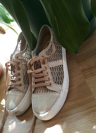 Gold rengi sneaker
