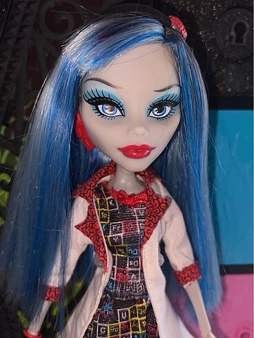 Monster High monster high mad science ghoulia yelps