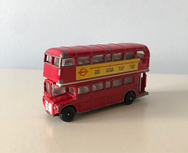 London bus Londra kırmızı metal otobüs