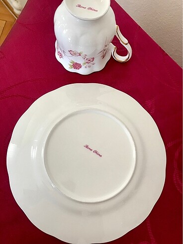  Beden Bone China porselen çay fincanı ve tabak takım