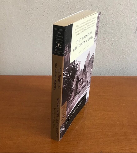 The House of the Seven Gables orijinal bandrollü kitap