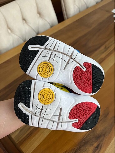22 Beden mavi Renk Orijinal Nike spor ayakkabı