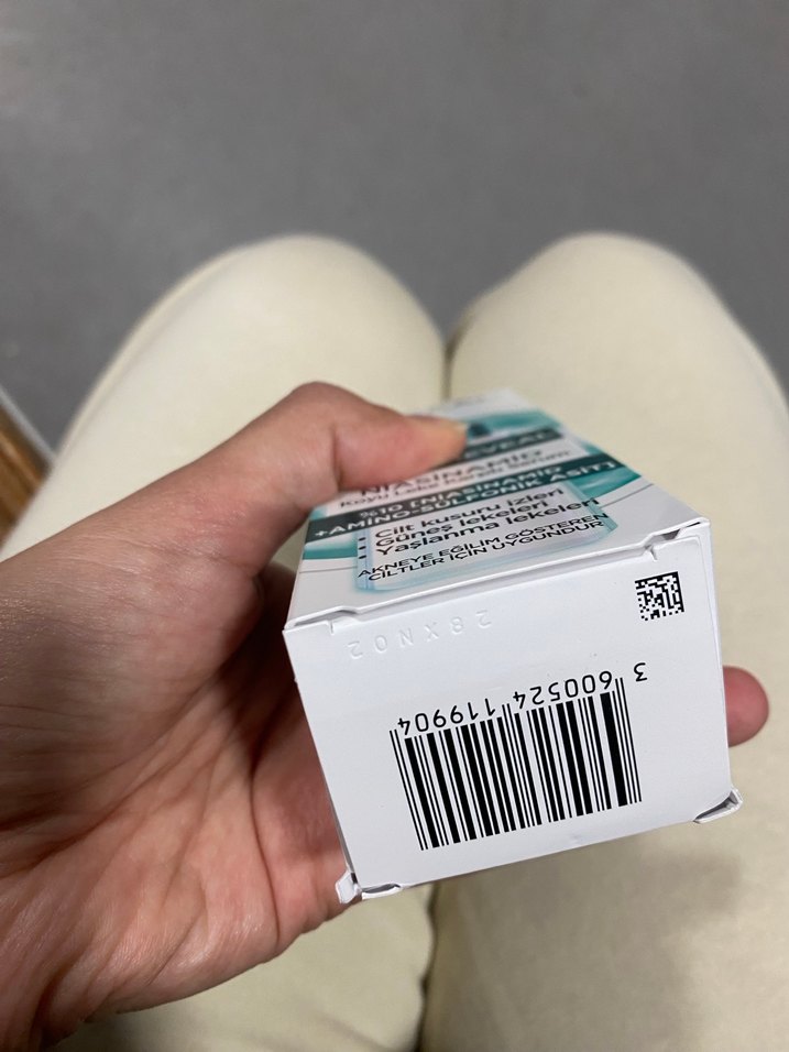 L'Oréal Bright Reveal Niacinamide Koyu Leke Serumu - Görsel 3