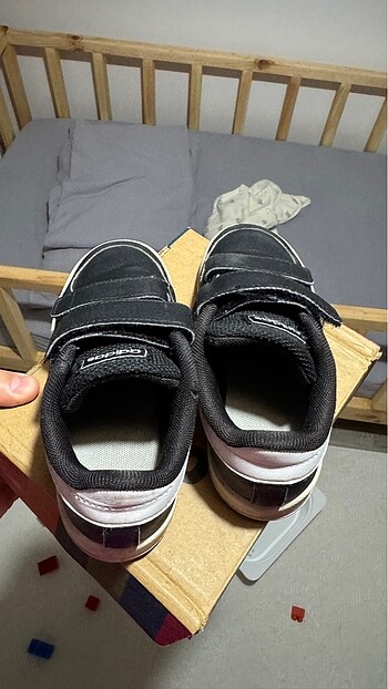 26 Beden Adidas ayakkabı
