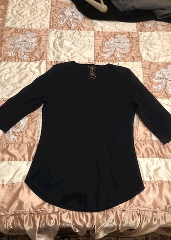 Siyah V Yaka Kadın Bluz - Görsel 5