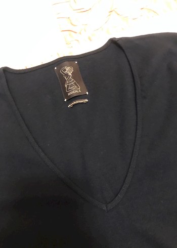 Siyah V Yaka Kadın Bluz - Görsel 6