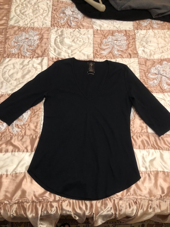 Siyah V Yaka Kadın Bluz - Görsel 5