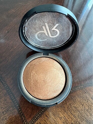 Beden GOLDEN ROSE TERRACOTTA STARDUST 101