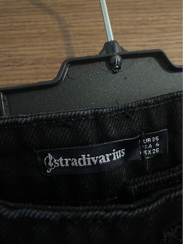 Stradivarius Siyah Kot Mini Etek