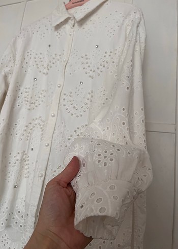 Beyaz Nakışlı Uzun Kollu Gömlek - Görsel 4