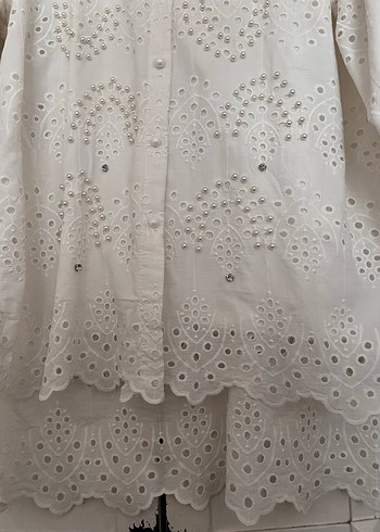 Beyaz Nakışlı Uzun Kollu Gömlek - Görsel 2
