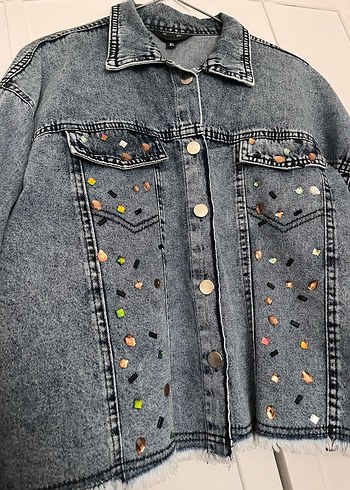 Nakışlı Gri Düğmeli Kadın Denim Ceket - Görsel 2