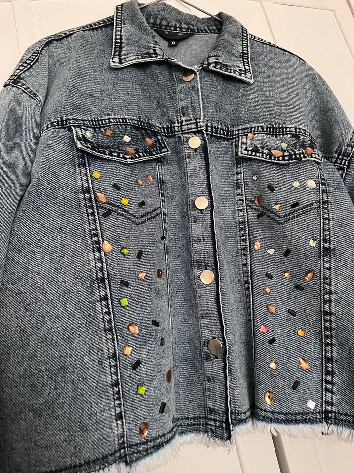 Nakışlı Gri Düğmeli Kadın Denim Ceket - Görsel 2