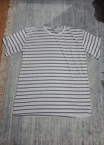 Çizgili t-shirt