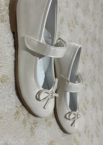 Kız Çocuk Beyaz Fiyonklu Babet Ayakkabı - Görsel 3