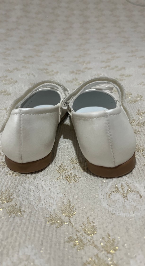 Kız Çocuk Beyaz Fiyonklu Babet Ayakkabı - Görsel 2
