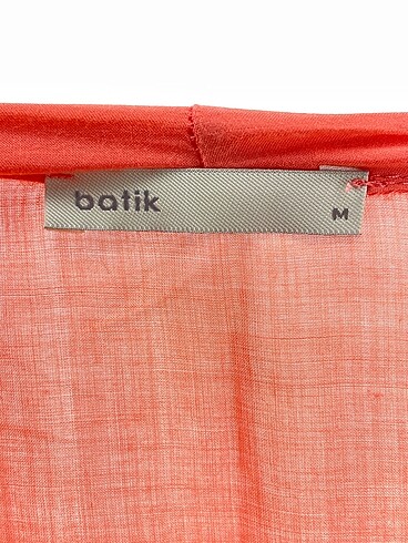m Beden çeşitli Renk Batik Bluz %70 İndirimli.