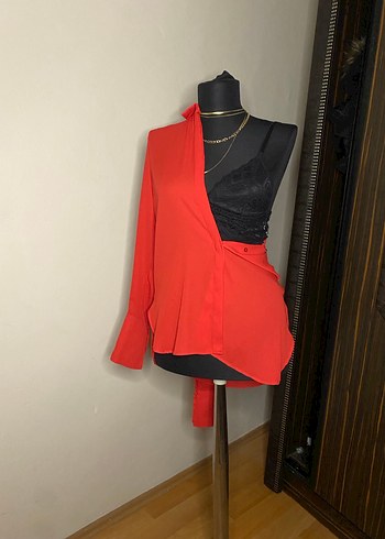 Asimetrik Drapeli Kırmızı Kadın Bluz - Görsel 3