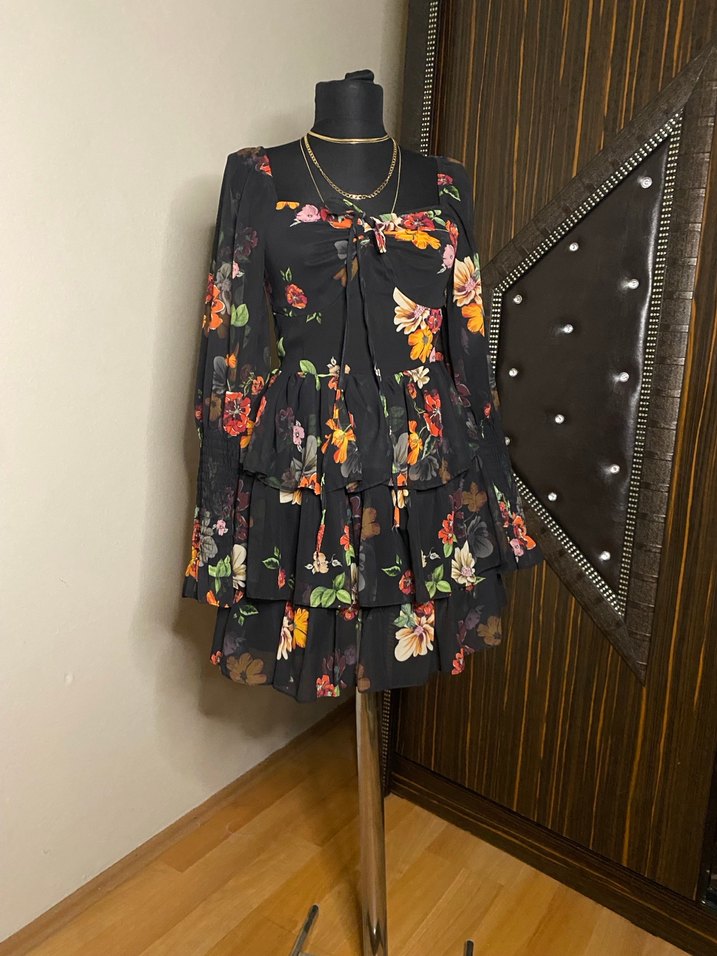 Çiçek Desenli Bohem Mini Elbise - Görsel 4