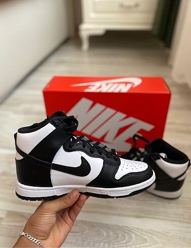 Dunk High panda