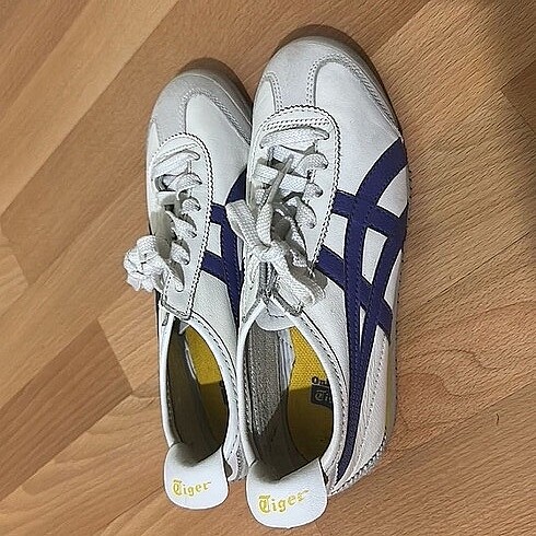Onitsuka Tiger Asics & Onitsuka Tiger