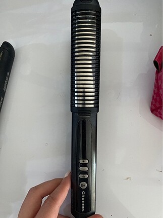 Grundig saç düzleştirici