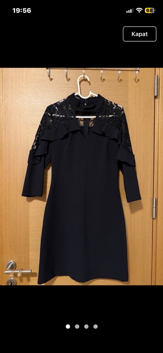 Dantelli ve Fırfırlı Siyah Midi Elbise - Görsel 3