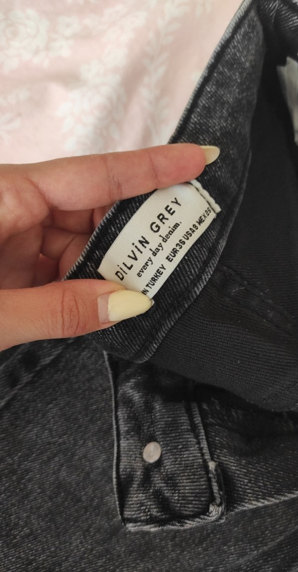 Gri Kadın Kot Pantolon Midi Boy Kürklü - Görsel 2