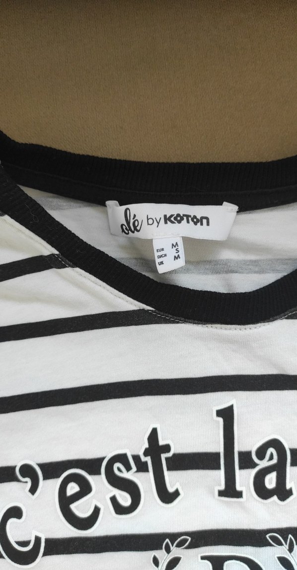 Baskılı Beyaz Çizgili Kadın Tişört - Görsel 2