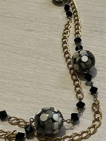 Uzun kolye siyah toplu - Görsel 2