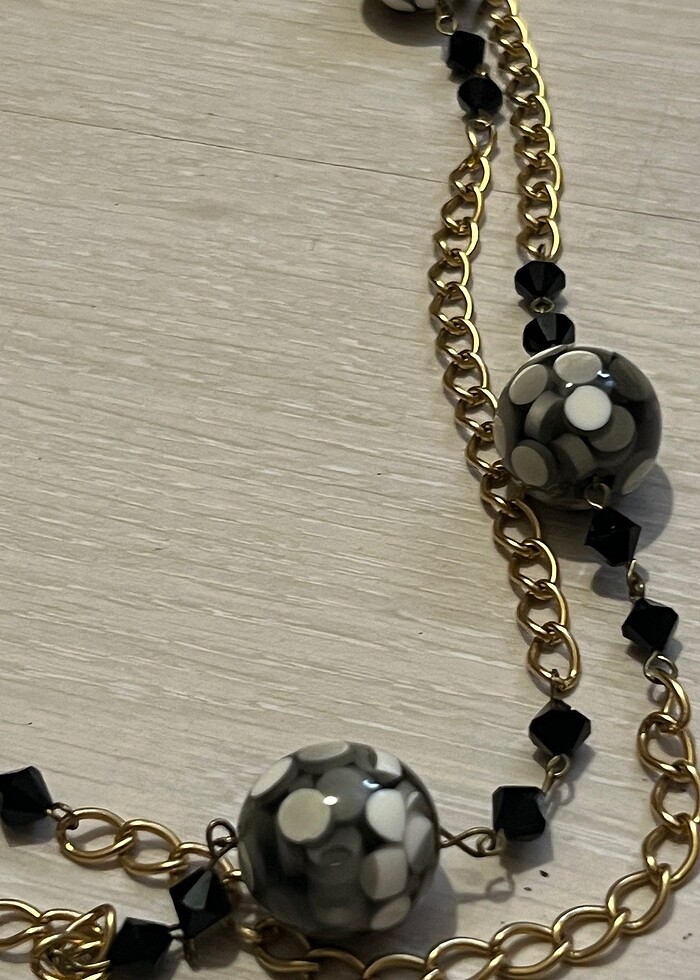 Uzun kolye siyah toplu - Görsel 2