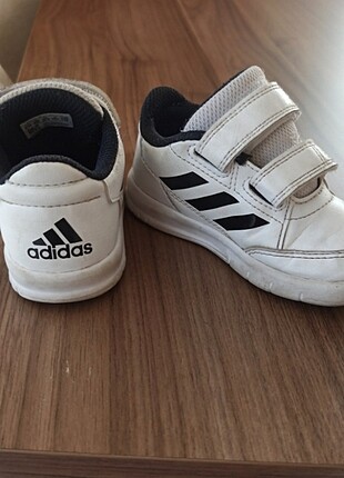 Adidas spor ayakkabı