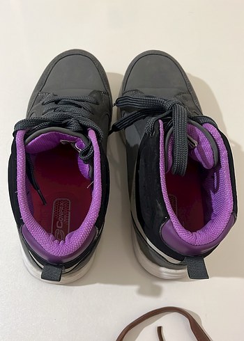 Mor Detaylı Kadın Spor Ayakkabı - Görsel 3