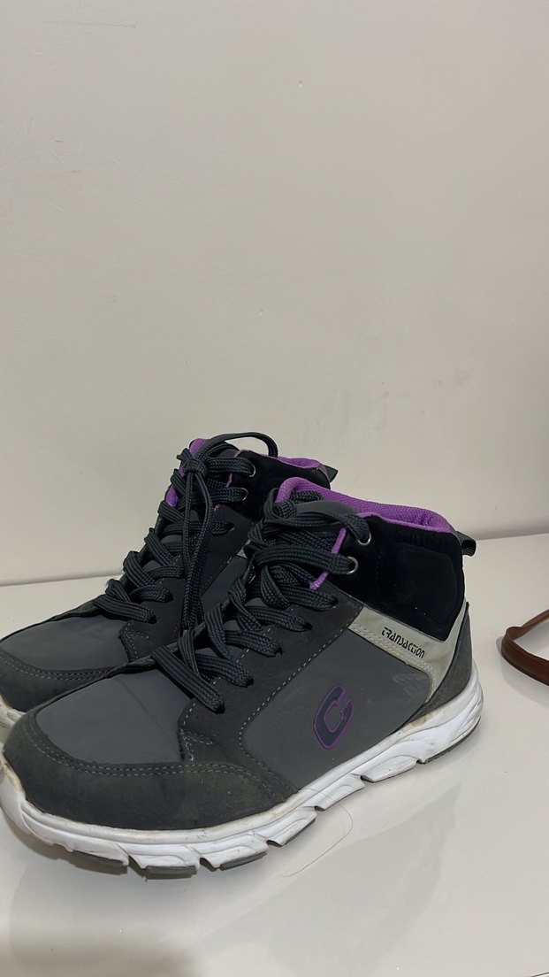 Mor Detaylı Kadın Spor Ayakkabı - Görsel 2