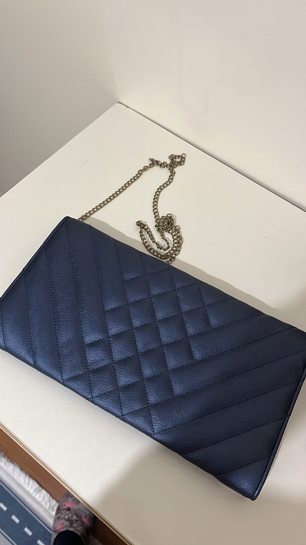 Zincir Detaylı Lacivert Deri Kadın Çanta - Görsel 2