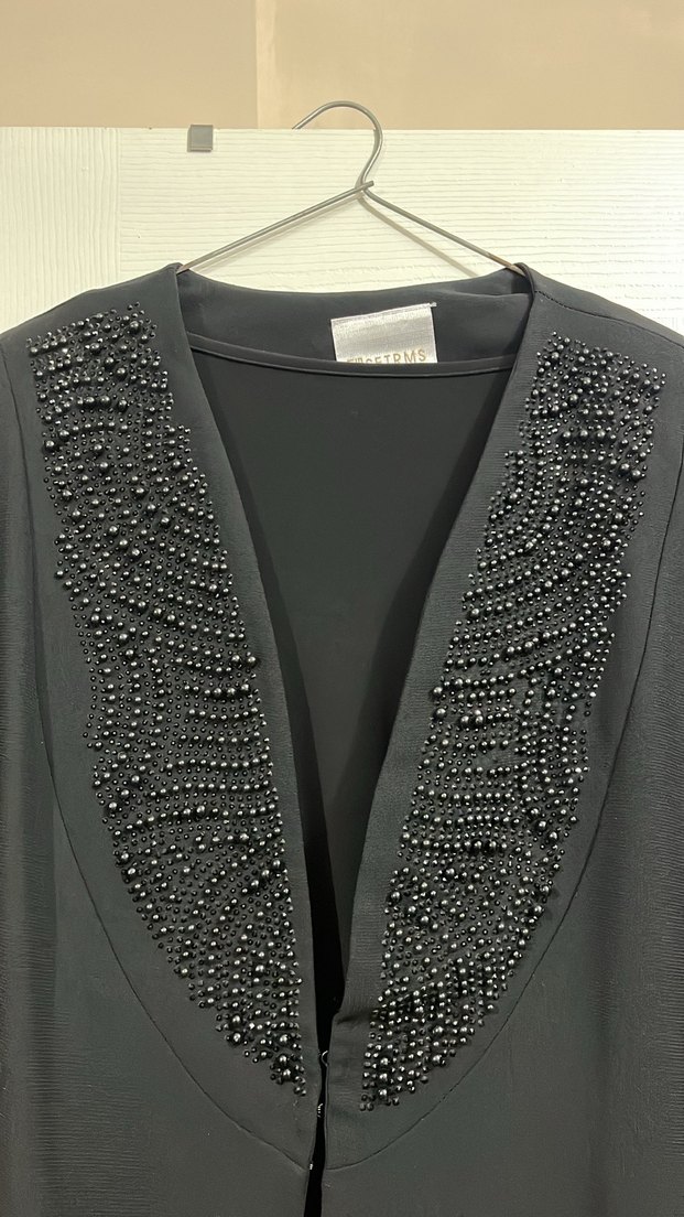 Uzun Siyah Nakışlı ve Boncuklu Kadın Elbisesi - Görsel 3