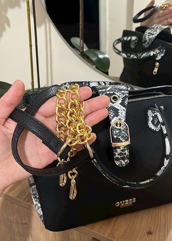 Siyah Deri Guess Kadın Çanta - Görsel 5