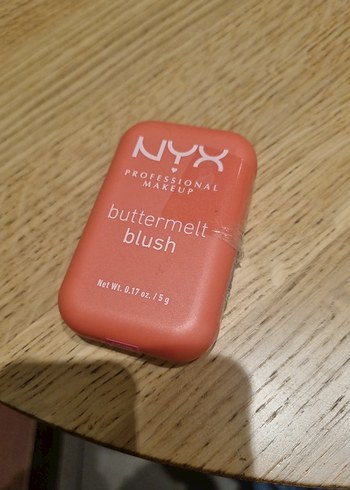 NYX Buttermelt Krem Allık 04 U Know Butta - Görsel 2