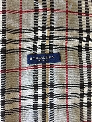 Burberry atkı