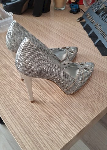 36 Beden gri Renk Diger Gri Simli Yılan Desenli Stiletto