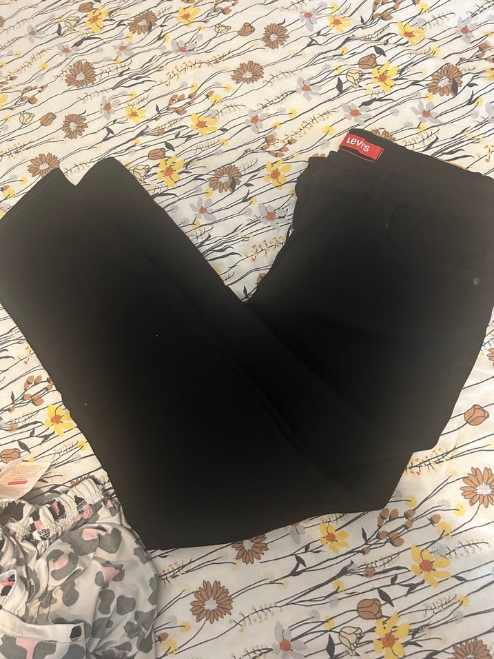 Levi's Siyah Dar Paça Jean — görsel 2/4
