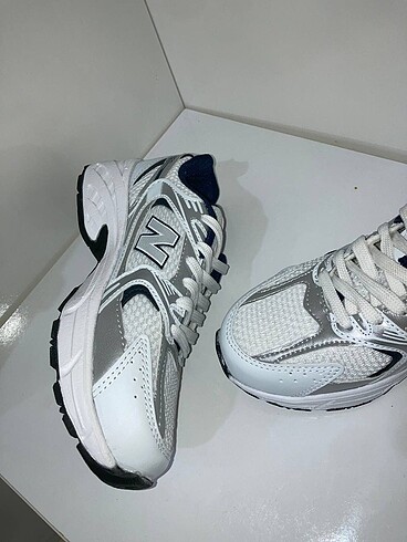 New Balance New Balance