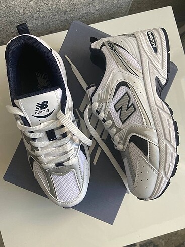 New balance 530