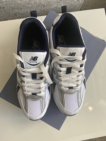 39 Beden beyaz Renk New balance 530