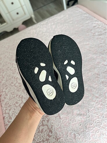 23 Beden siyah Renk Nike bebek ayakkabı